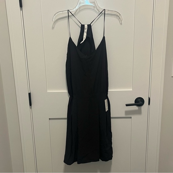 NWT Lululemon Size 8 Black Summer City Dress Pocket Racerback - Picture 2 of 5